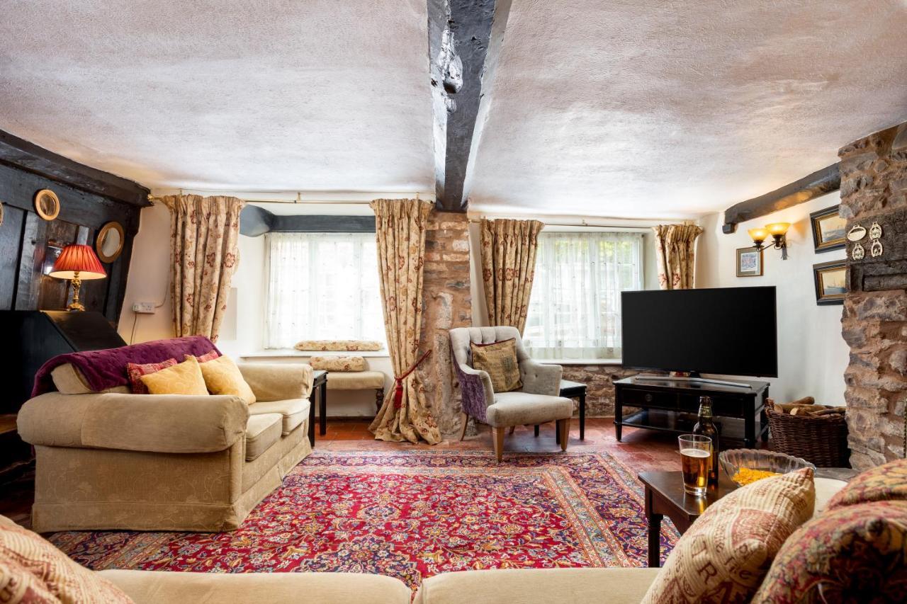 The Oval Villa Dunster Exterior photo